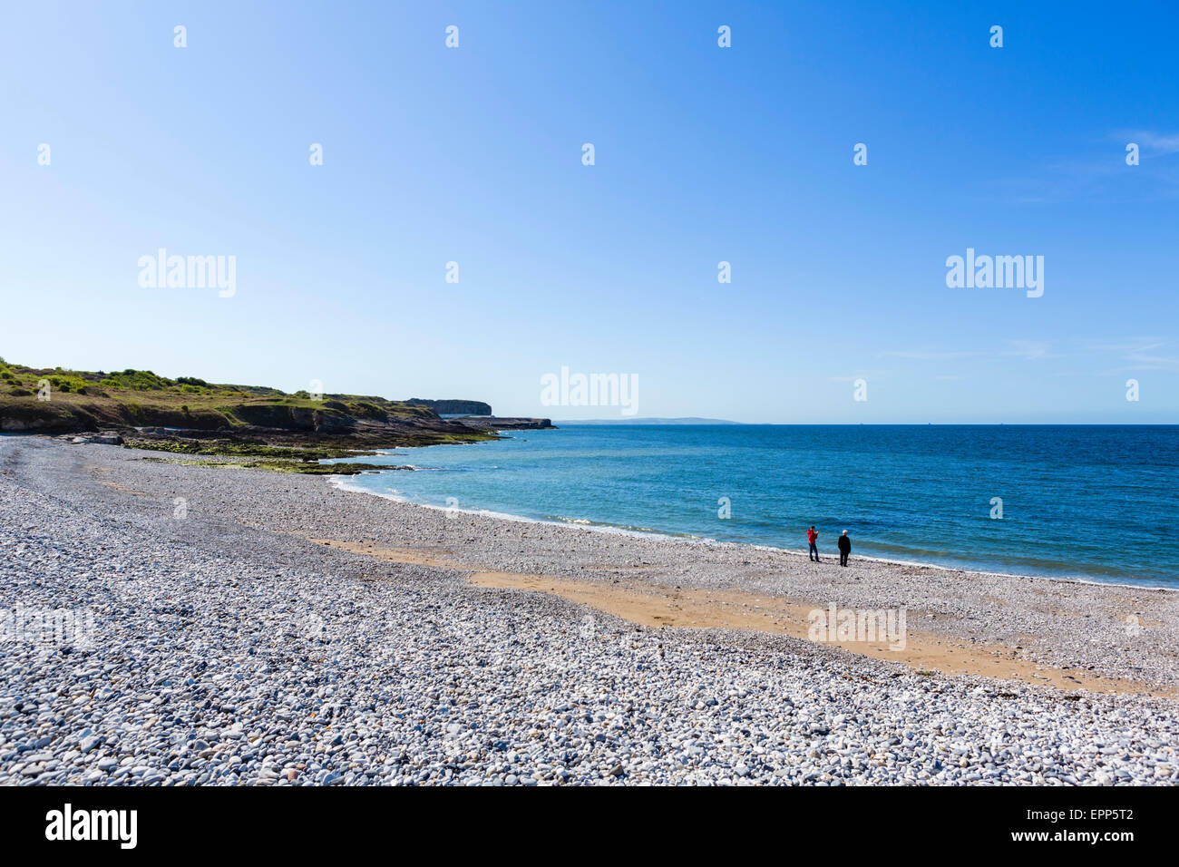La plage de Penmon Point, Anglesey, Pays de Galles, Royaume-Uni Banque D'Images