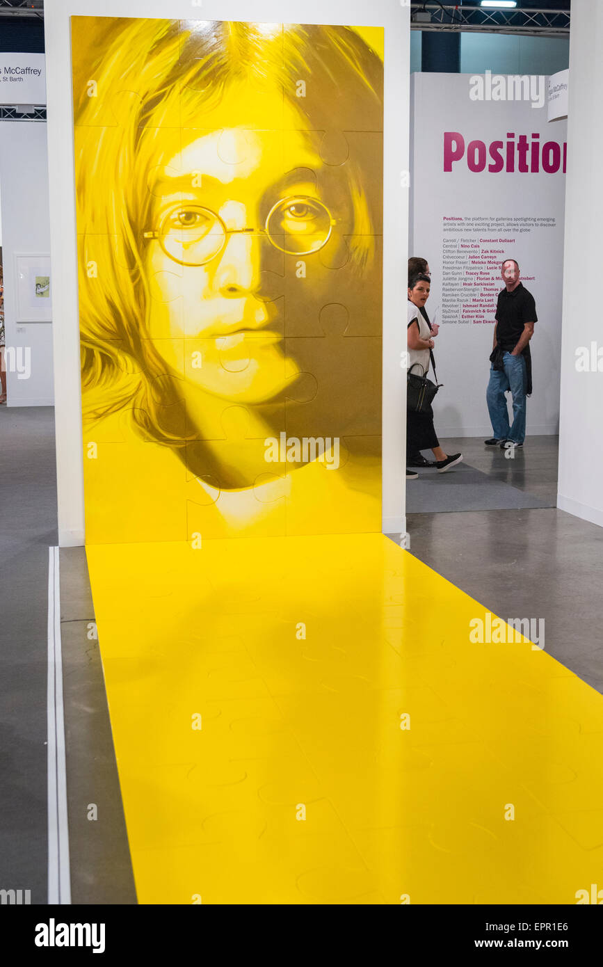 Art Basel Miami Floride salon international de peintures contemporaines modernes exposition sculptures photos jaune John Lennon Banque D'Images