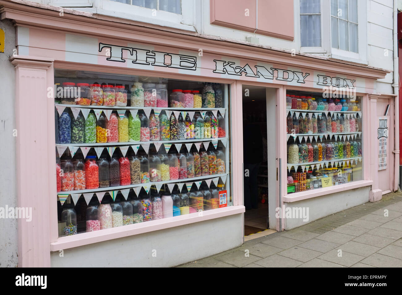 Un traditionnel sweet shop à Ryde, Isle of Wight, Angleterre. Banque D'Images