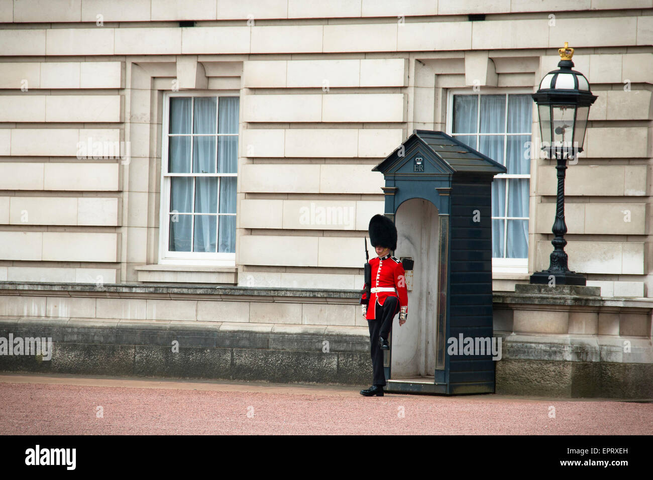 Garde de Buckingham Palace à Londres, Royaume-Uni Banque D'Images