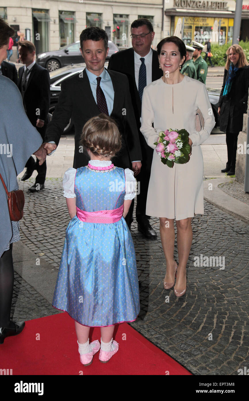 Munich, Allemagne. 21 mai, 2015. Le Danish Crown Prince Frederik et Mary, deux visites, Munich, Allemagne le 21 mai 2015. Dpa : Crédit photo alliance/Alamy Live News Banque D'Images