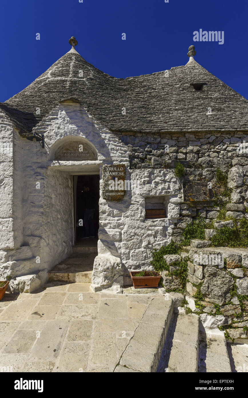 Trullo Siamois, Trulli Alberobello, Italie, Pouilles, Site du patrimoine mondial de l'UNESCO Banque D'Images