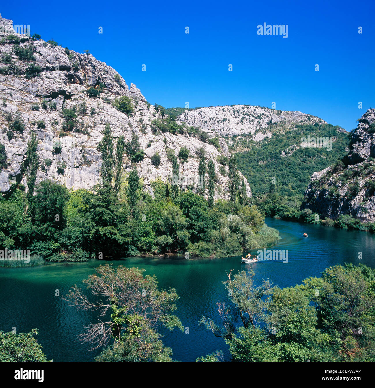 La rivière Cetina près d'Omis ville de Dalmatie, Croatie Banque D'Images