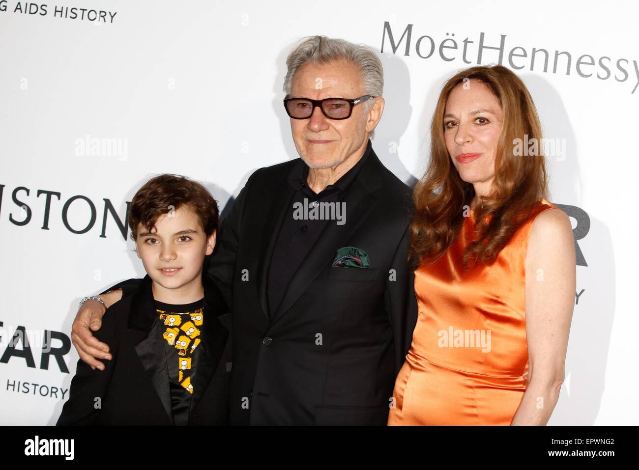 Keitel romain (L), acteurs Harvey Keitel et Daphna Kastner assister à l'amfAR's Cinema Against Aids 22 lors de la 68e gala Cannes Filmfest annuel à l'Hôtel du Cap-Eden-Roc au Cap d'Antibes, France, le 21 mai 2015. Photo : Hubert Boesl/DPA - AUCUN FIL SERVICE - Banque D'Images