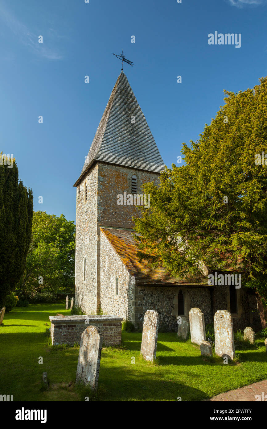 Après-midi de printemps à l'église St Pierre de Rodmell, East Sussex, Angleterre. Banque D'Images