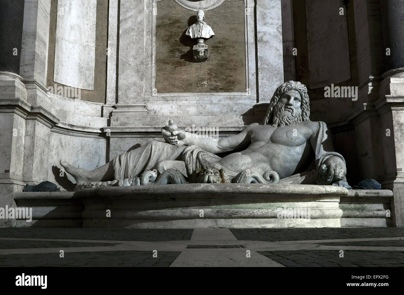 Marphurius ou Marforio est l'une des statues de parler de Rome. Italie Banque D'Images