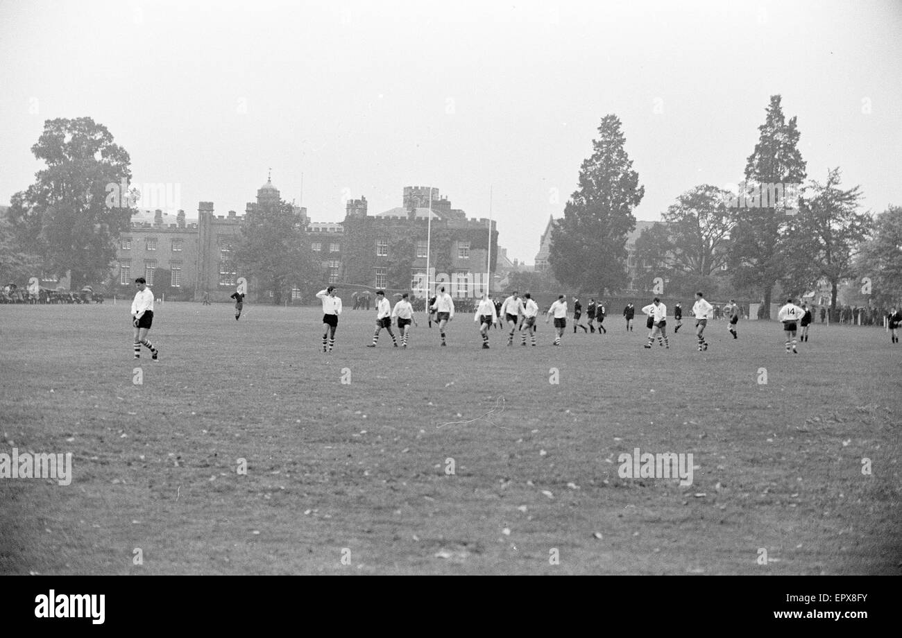 Warwick v London Wasps, match de rugby à l'école de Rugby, Rugby, Warwickshire, octobre 1966. Banque D'Images