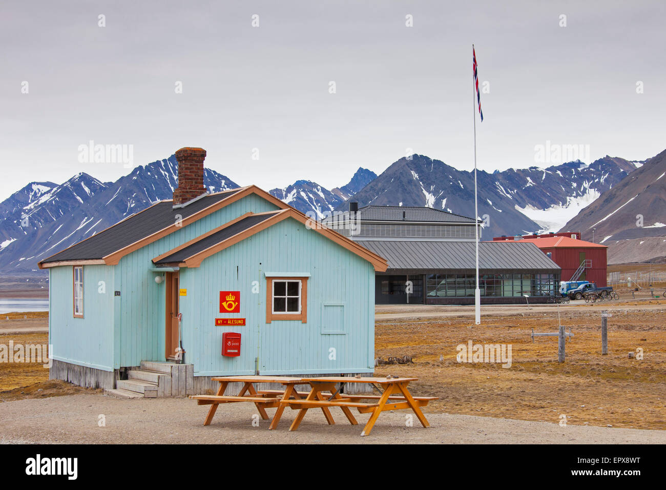 Le plus au nord du monde bureau de poste à Ny Ålesund, ancien village minier sur / Spitzberg Svalbard, Norvège Banque D'Images