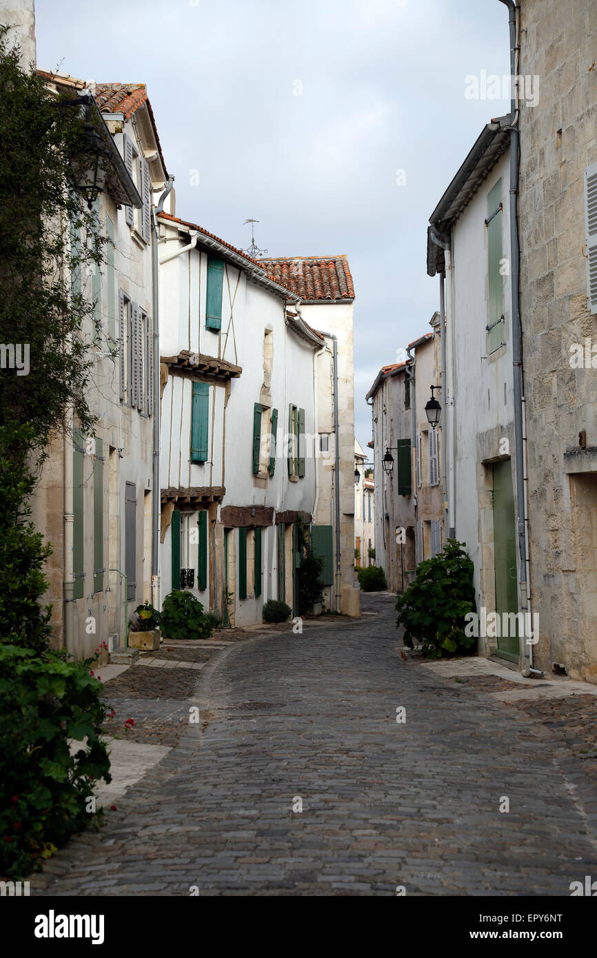 Street view à Saint-Martin-de-Ré, Charente-Maritime, France. Banque D'Images