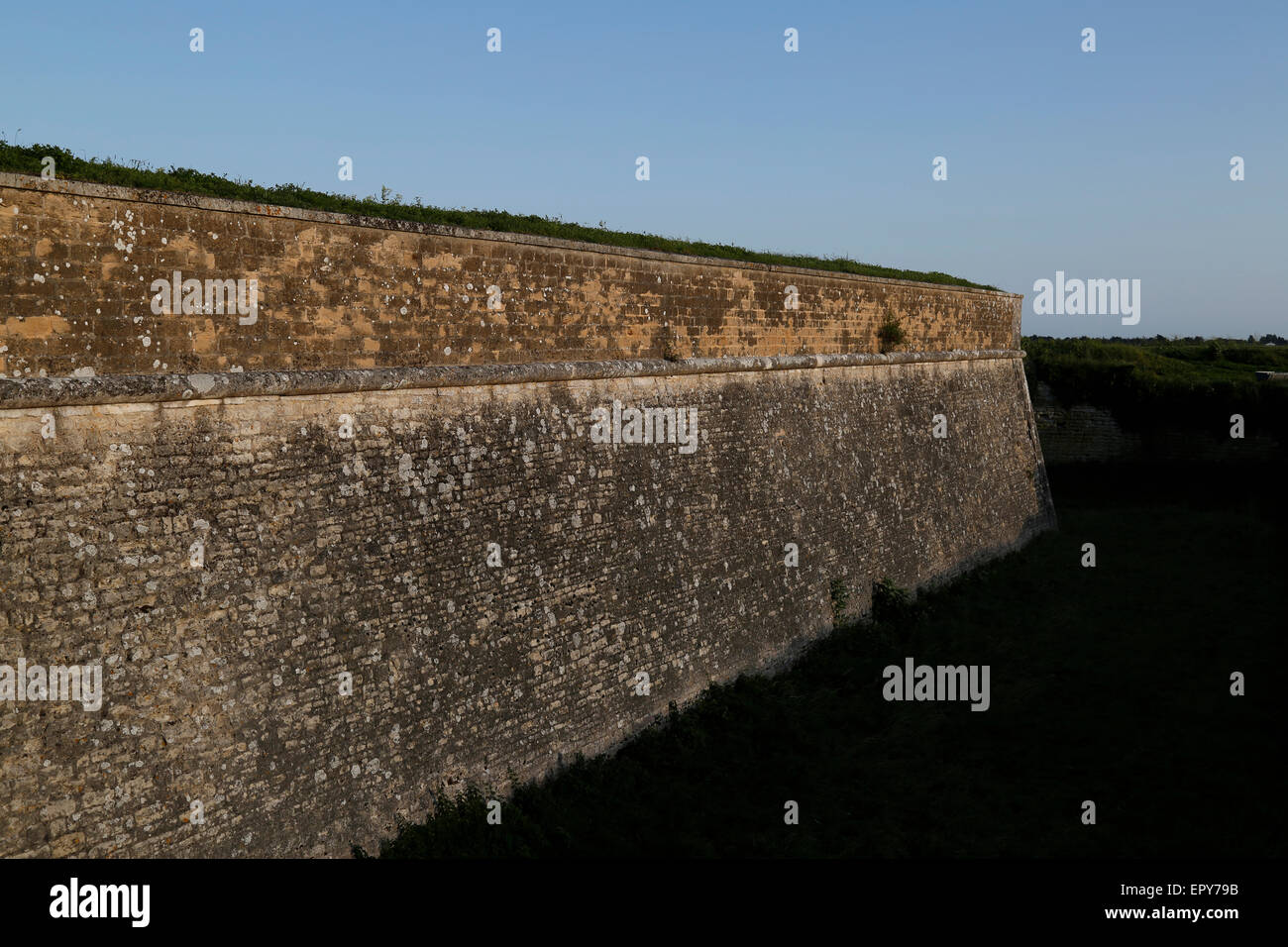 Les murs de la ville de Saint-Martin-de-Ré, Charente-Maritime, France. Banque D'Images