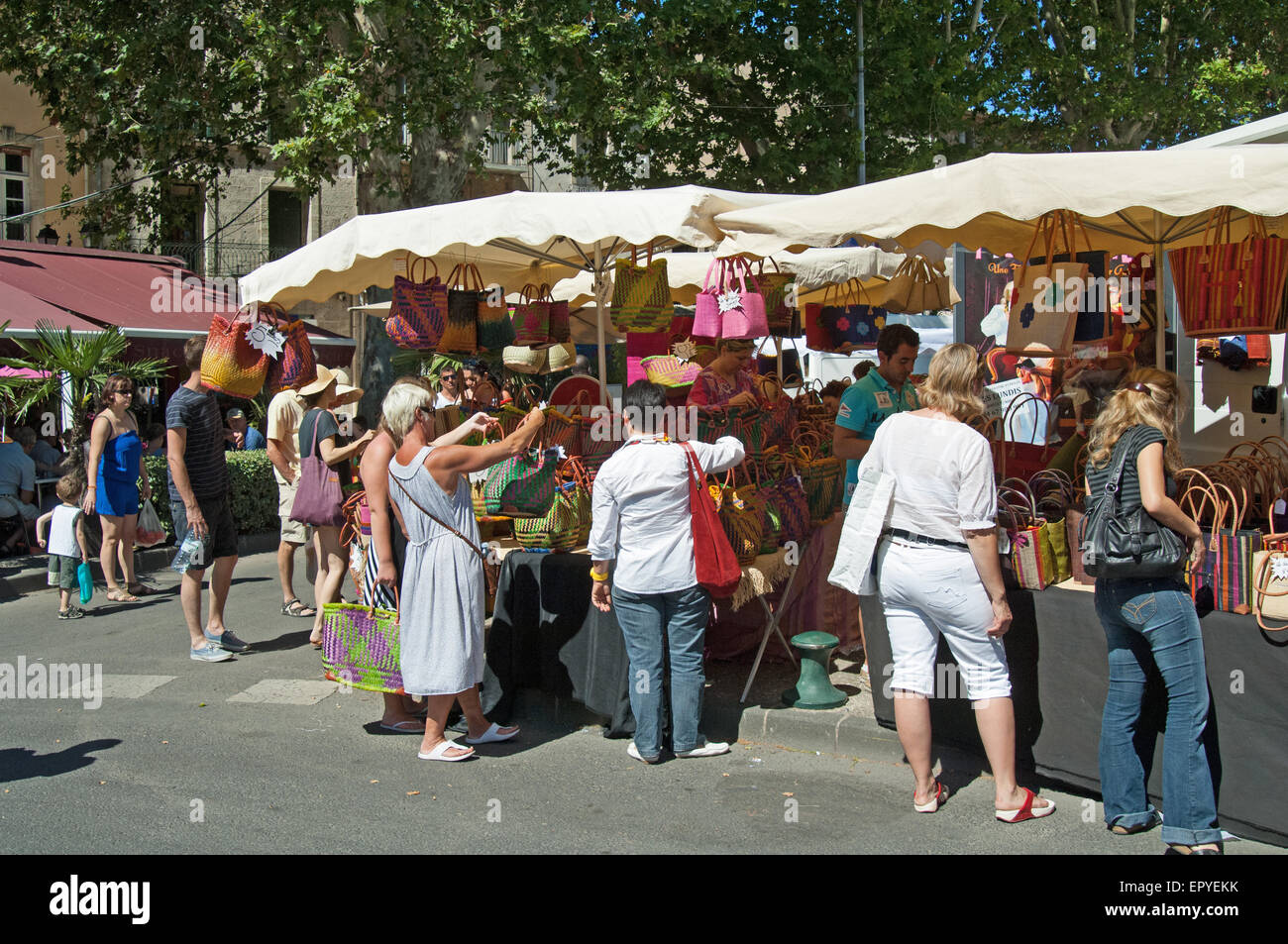 Pezenas market Banque de photographies et d’images à haute résolution