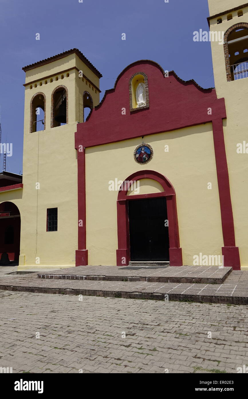 L'église catholique dans le centre-ville, El Tuito, Banque D'Images