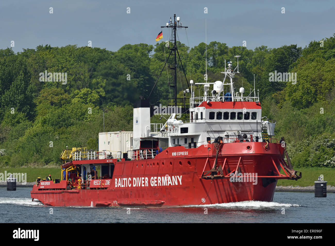 Bateau de support de plongée Express du vent Banque D'Images