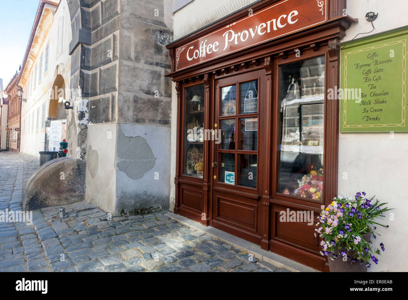 Rue Provence, café dans la vieille ville historique de Cesky Krumlov cafe, Latran, quartier Bohème, République Tchèque Banque D'Images