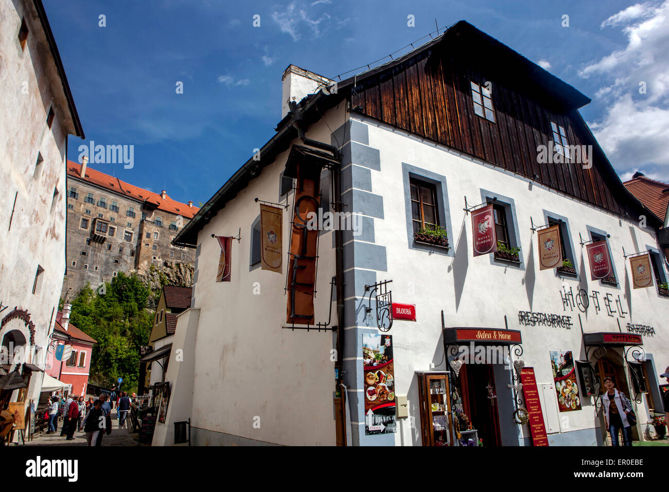 La vieille ville historique de Cesky Krumlov, Bohême, République tchèque, l'UNESCO, scène de rue Banque D'Images