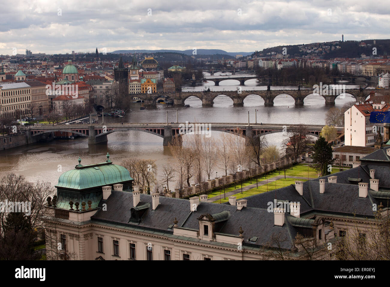 Les ponts de Prague Letna Park : Banque D'Images