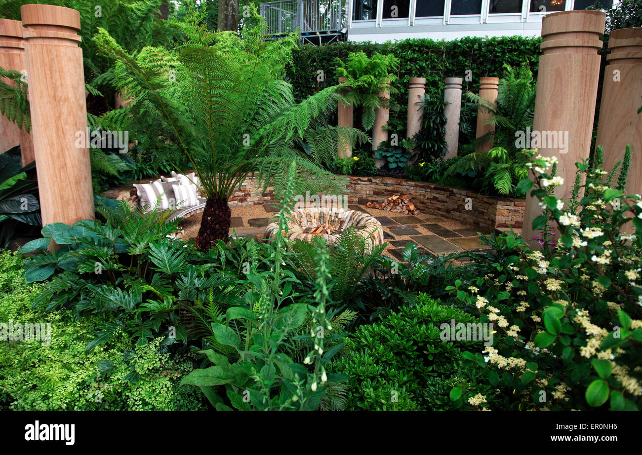 Dans le temps entre Husqvarna et Gardena jardin par Charlie Ablone RHS Chelsea Flower Show 2015 Banque D'Images