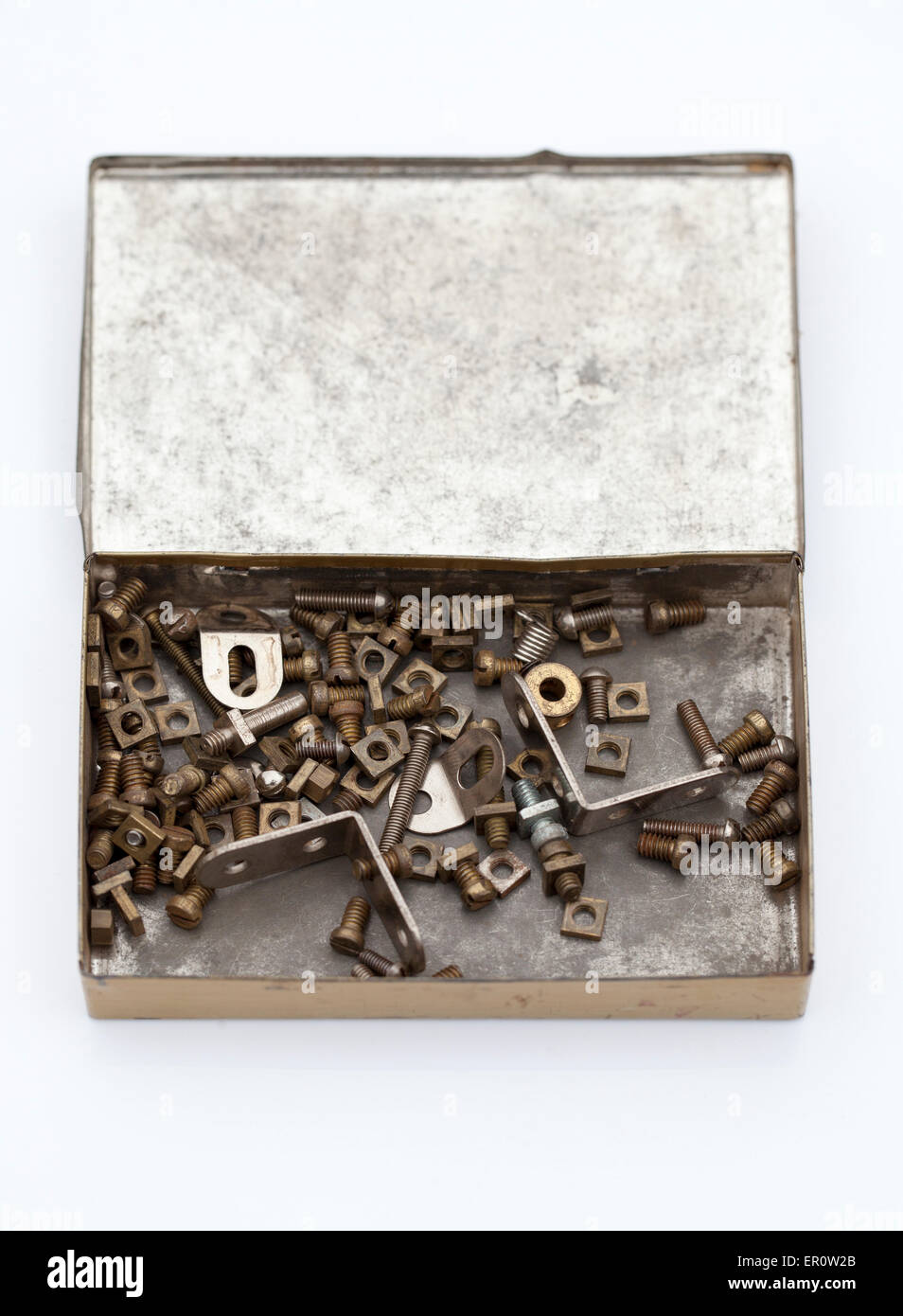 Meccano ancien Jolie boîte contenant des noix et boulons Photo Stock - Alamy