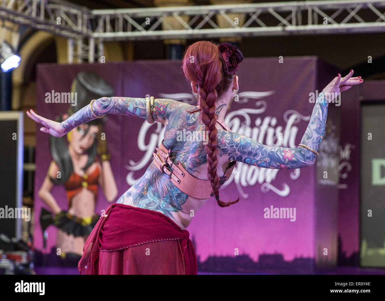 Londres, Royaume-Uni. 24 mai, 2015. Artiste tatoué à Great British Tattoo Show Crédit : carol moir/Alamy Live News Banque D'Images