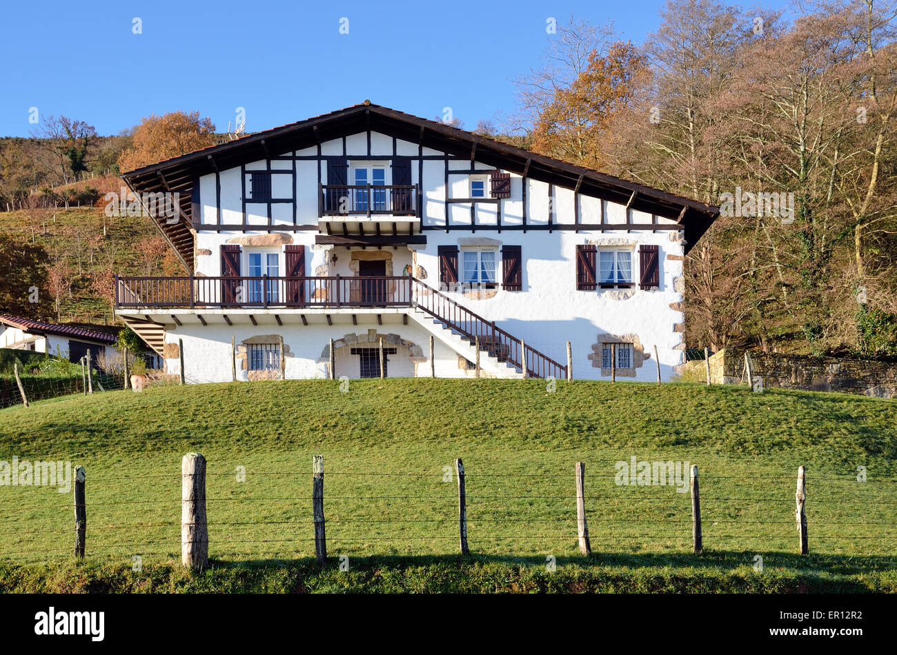 Maison typique dans le Pays Basque Banque D'Images