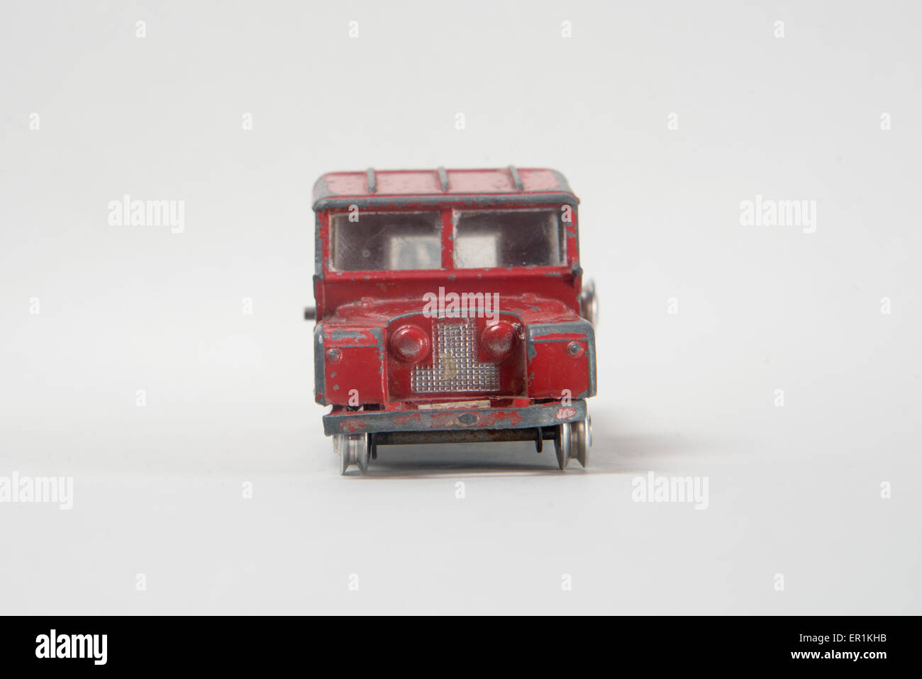 Très vieux voiture jouet, modèle 477 Corgi Toys, Série II Land Rover pick up dépanneuse Banque D'Images