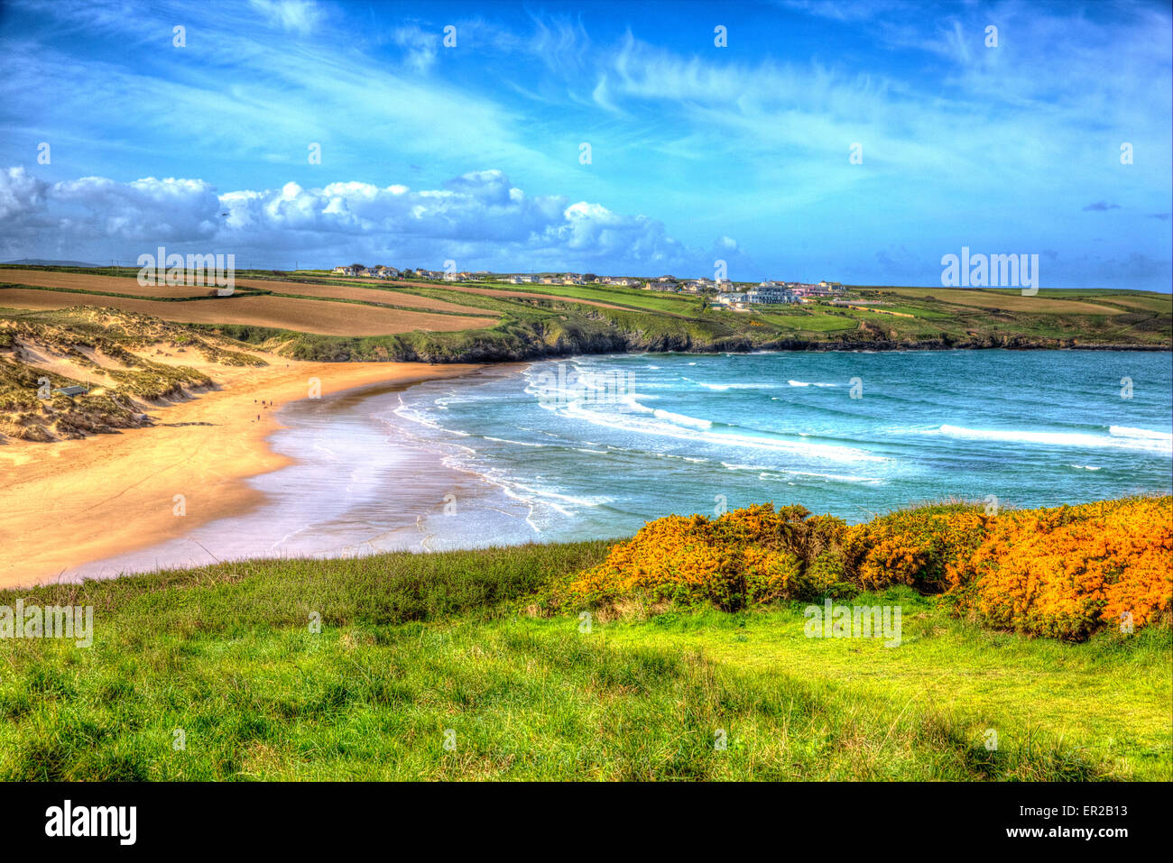 Plage de Crantock Bay et North Cornwall England UK près de Newquay en HDR coloré comme un tableau Banque D'Images