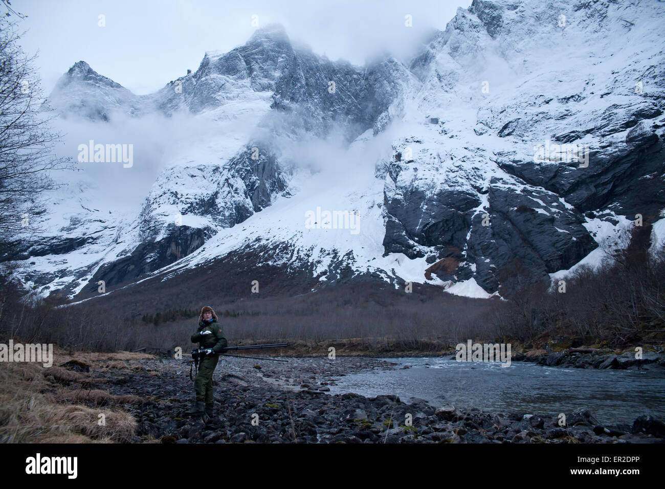 Paysage dans la vallée de Romsdalen, Rauma kommune, Møre og Romsdal fylke, la Norvège. Banque D'Images