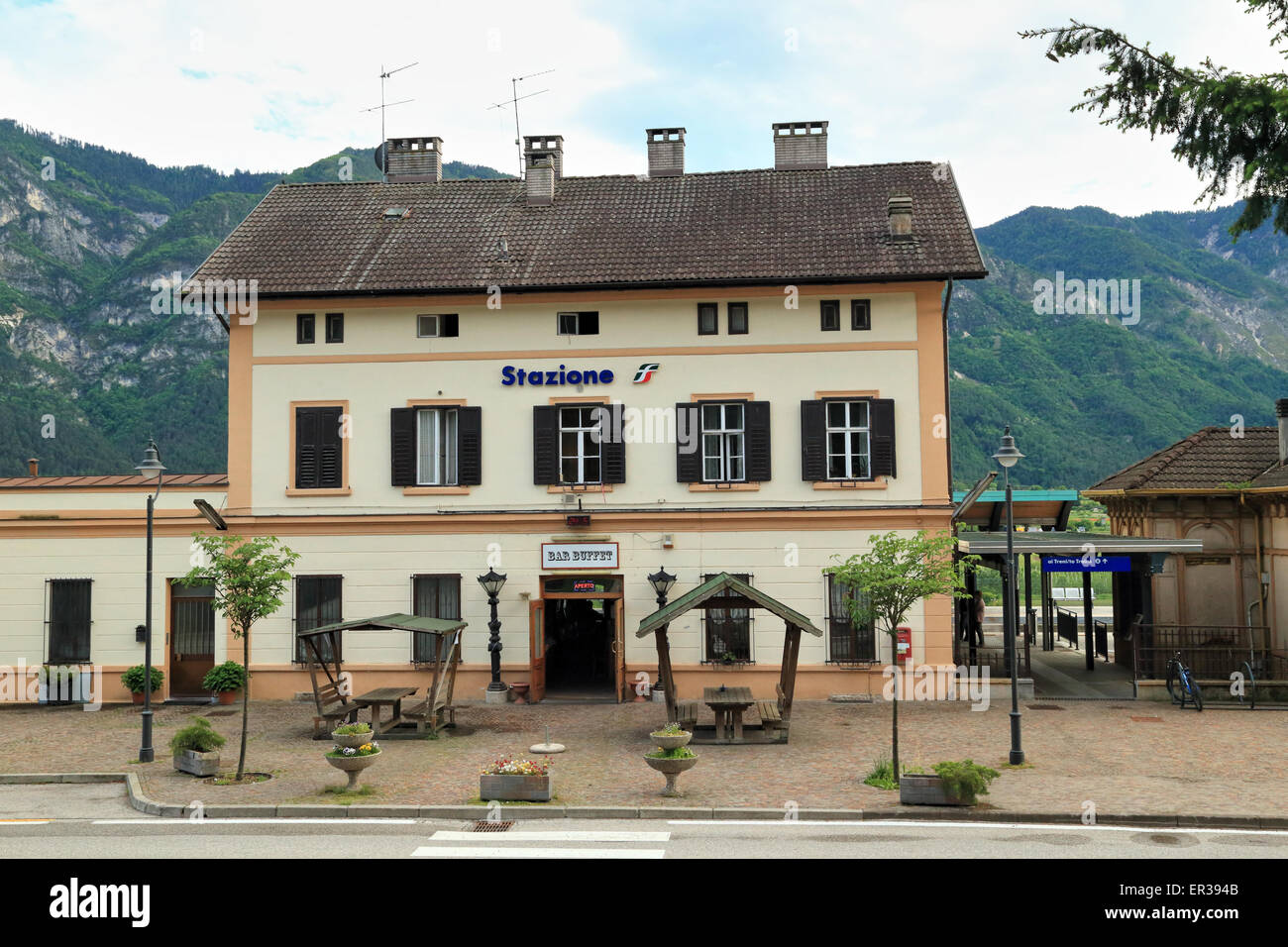 Gare / Bahnhof / Stazione di Levico Terme Banque D'Images