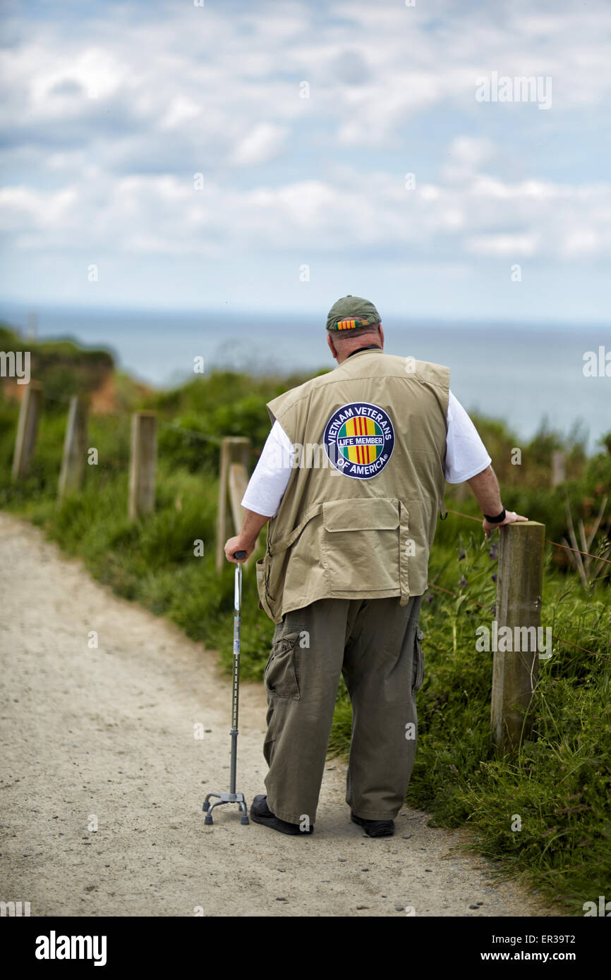 Vétéran du Vietnam sur la Pointe du Hoc Banque D'Images