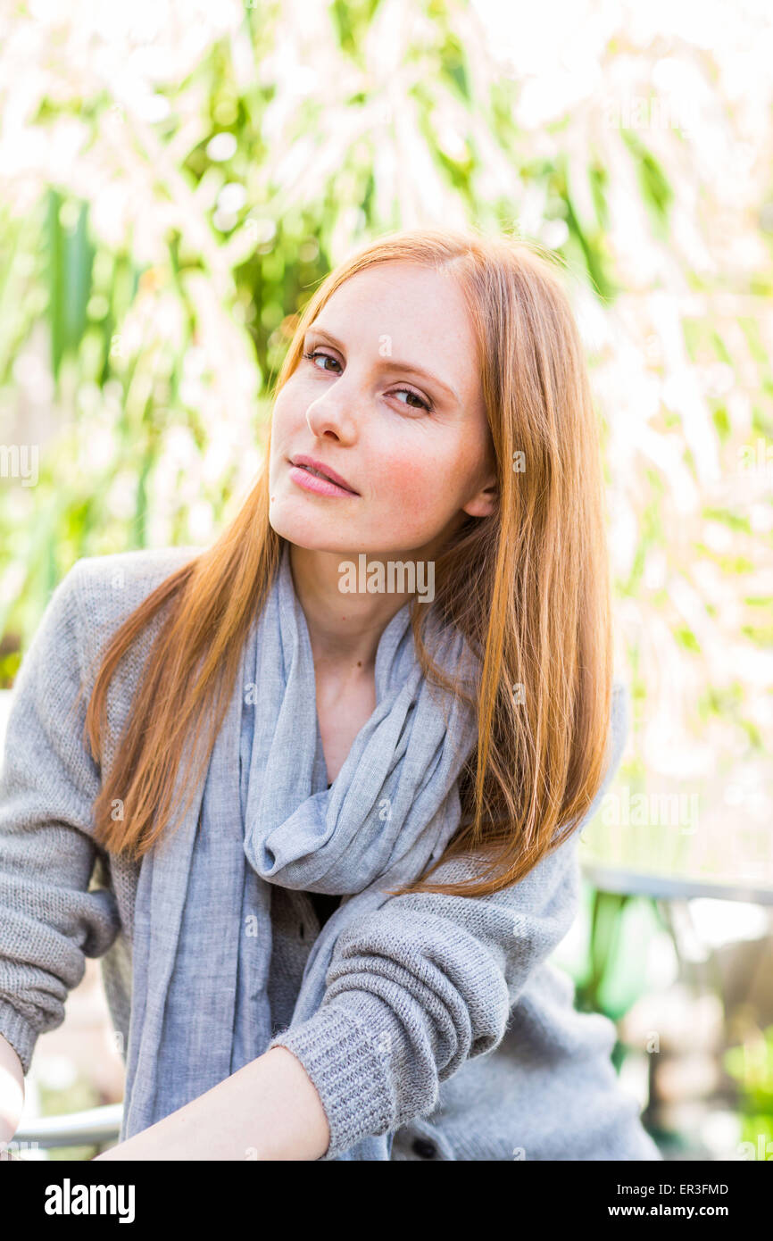Portrait d'une jeune femme. Banque D'Images