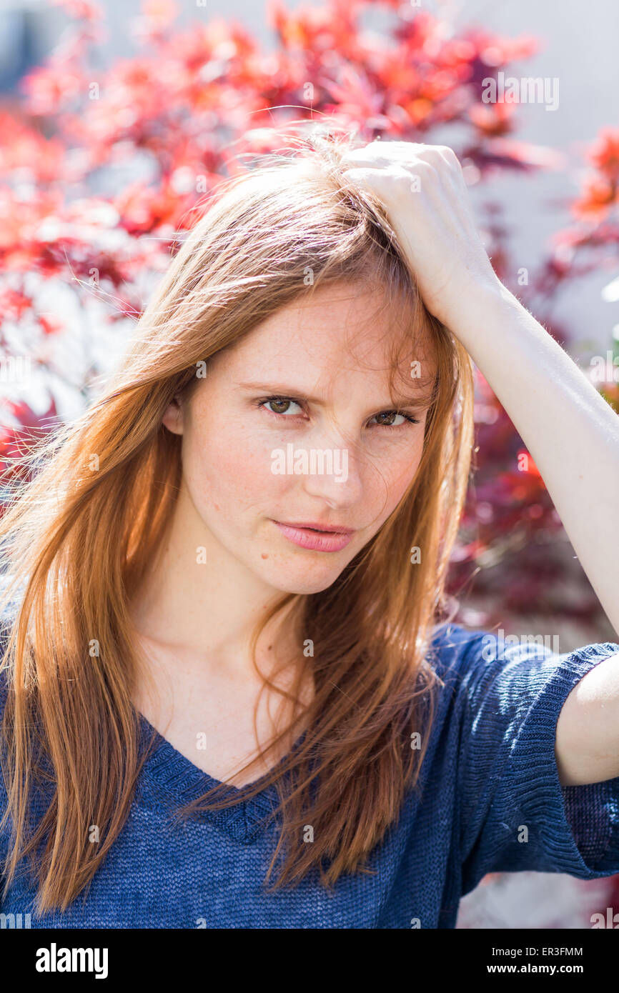 Portrait d'une jeune femme. Banque D'Images