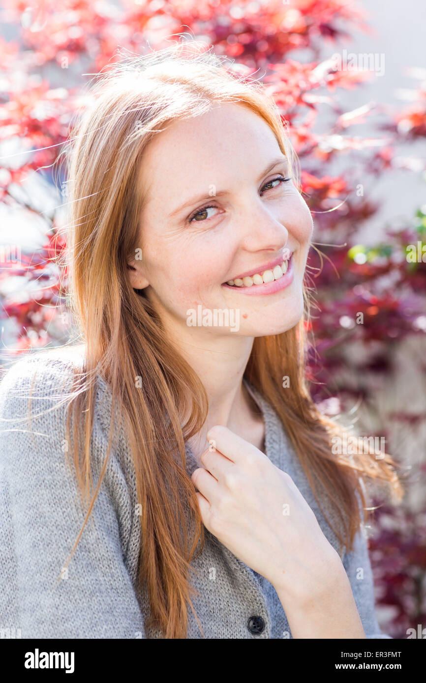 Portrait d'une jeune femme. Banque D'Images