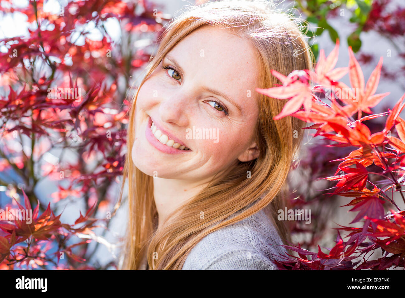 Portrait d'une jeune femme. Banque D'Images
