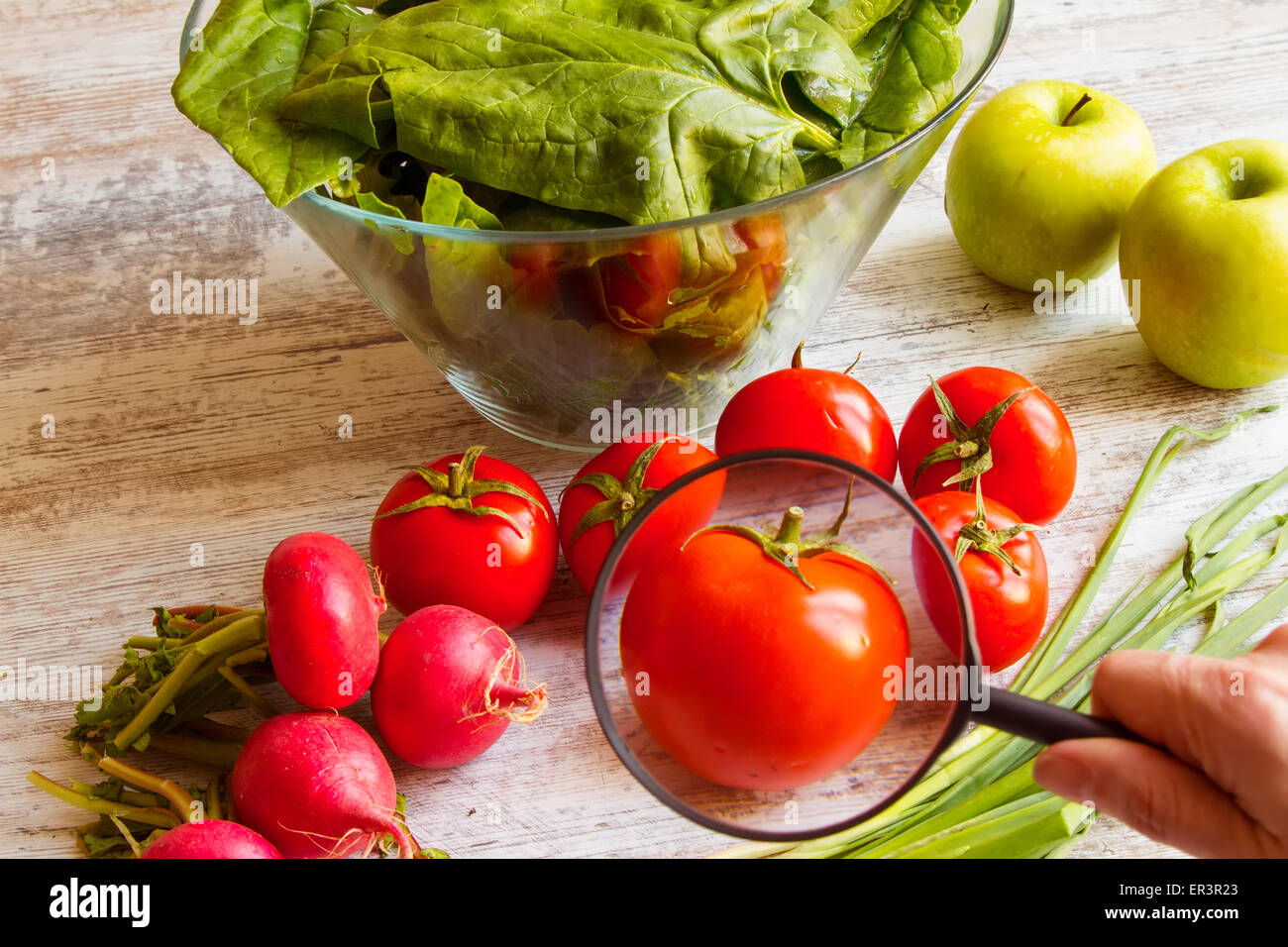 L'analyse de l'alimentation, les pesticides légumes Banque D'Images