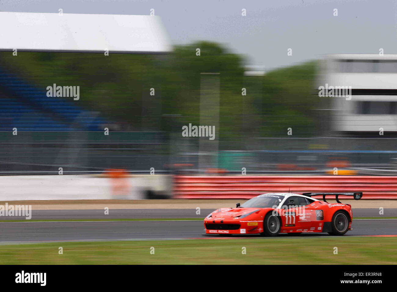 Circuit de Silverstone Northants, UK. 24 mai, 2015. Le Blancpaine endurance racing tour, ronde 2. # 111 KESSEL RACING (CHE) Ferrari 458 ITALIA STEPHEN EARLE (USA) LIAM TALBOT (AUS) MARCO ZANUTTINI (ITA) © Plus Sport Action/Alamy Live News Banque D'Images