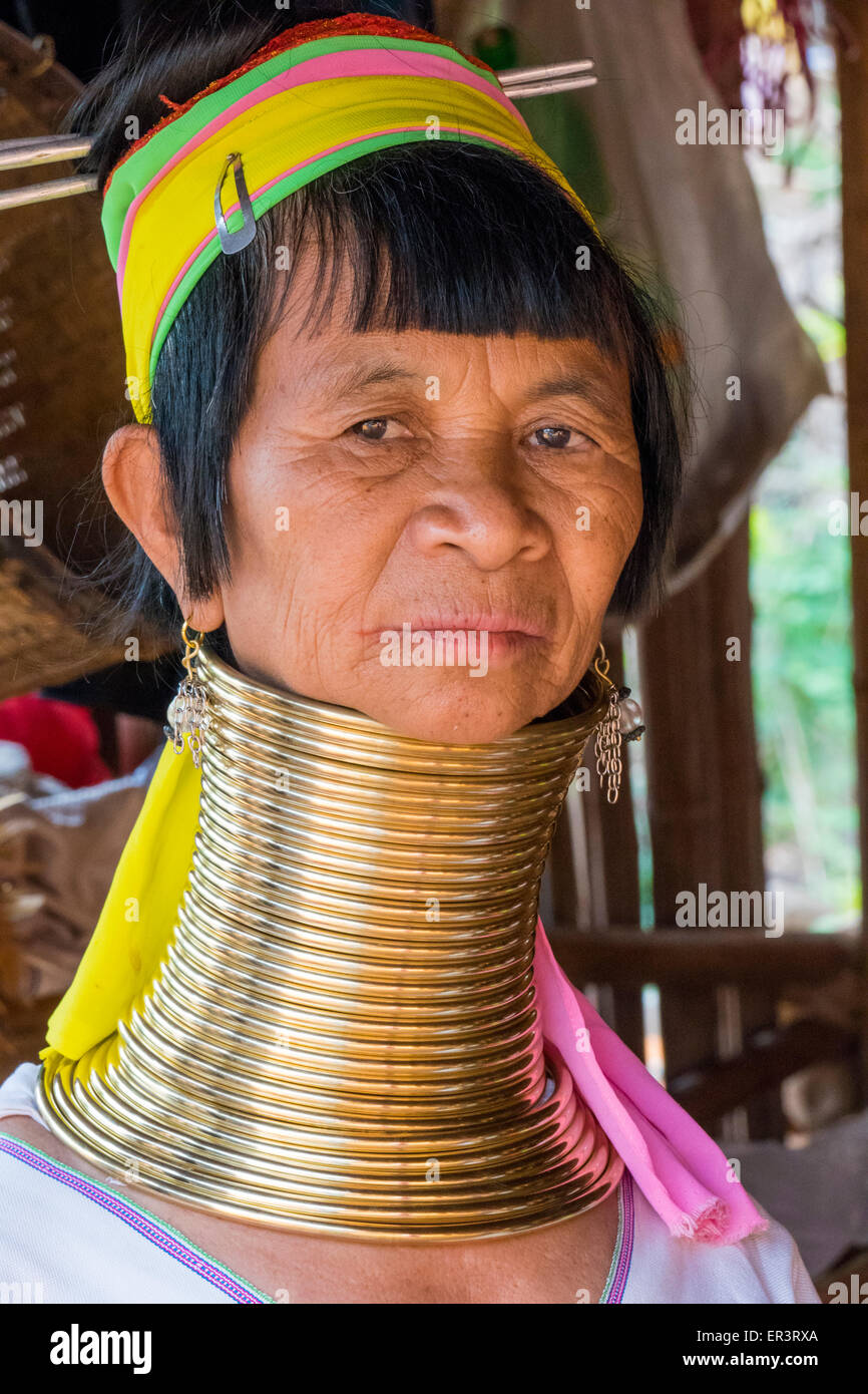 Long cou Femme, long cou, Karen de la tribu des Karen, Chiang Rai, Thaïlande, Asie Banque D'Images