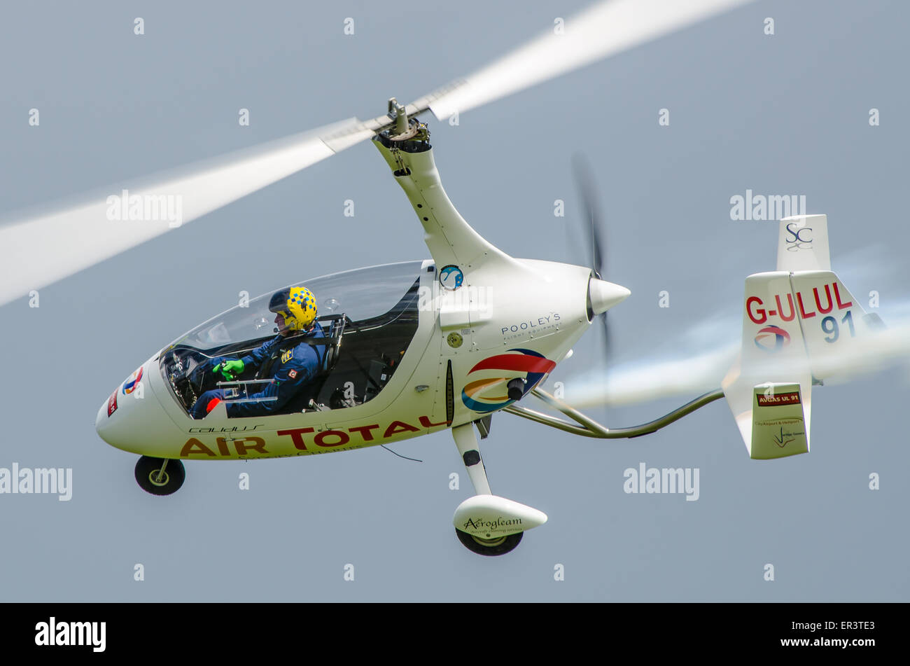 Le RotorSport Calidus est un tandem allemand deux places autogyre modification au Royaume-Uni. Piloté par Peter Davies, de l'air Affiche Gyro Banque D'Images