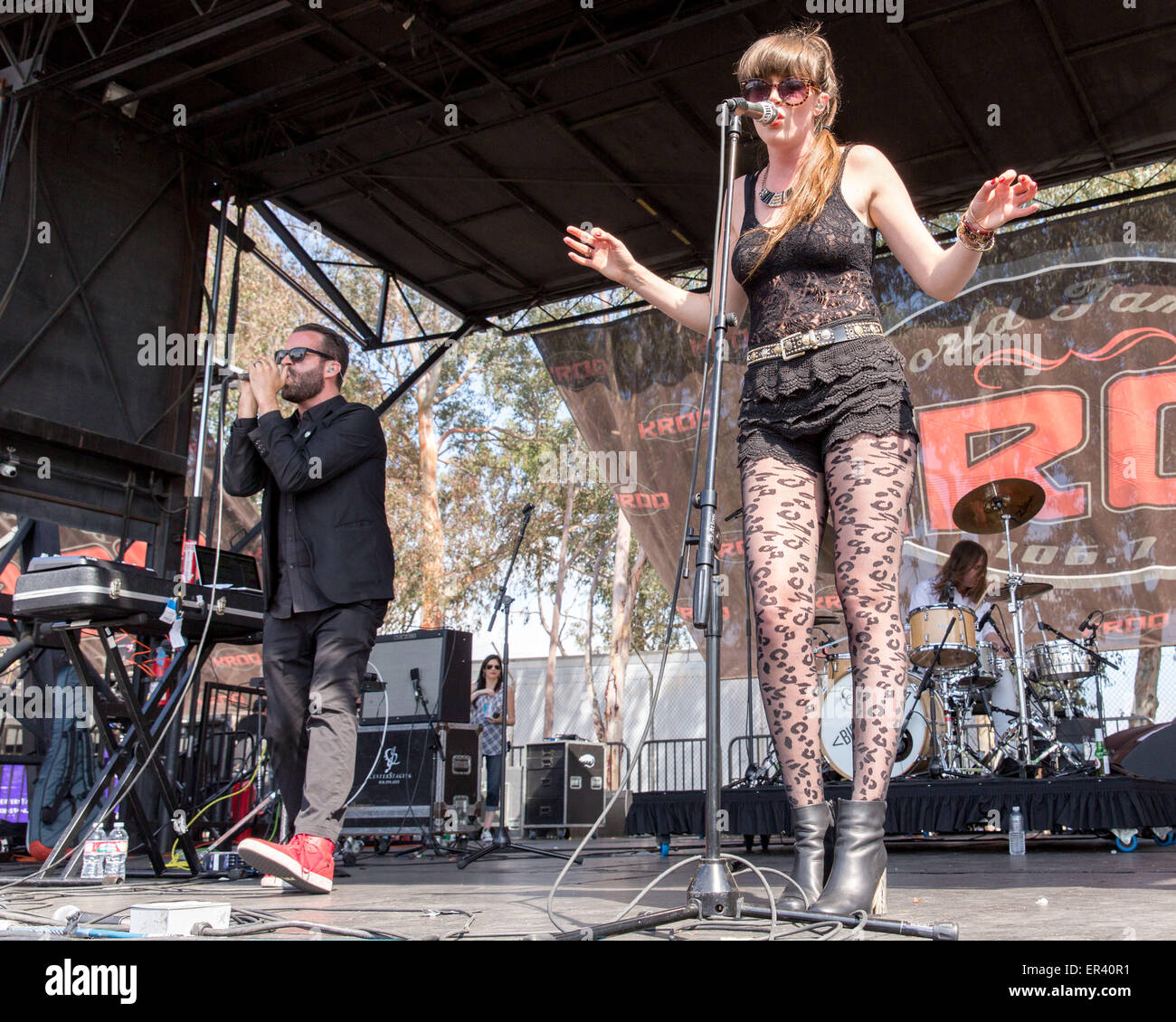 Irvine, Californie, USA. 16 mai, 2015. ALAN WILKIS (L) et l'OFFICE DE RYAN du Big Data en concert au cours de la Fiesta Y KROQ Weenie Roast à Irvine Meadows Amphitheater à Irvine, Californie © Daniel DeSlover/ZUMA/Alamy Fil Live News Banque D'Images
