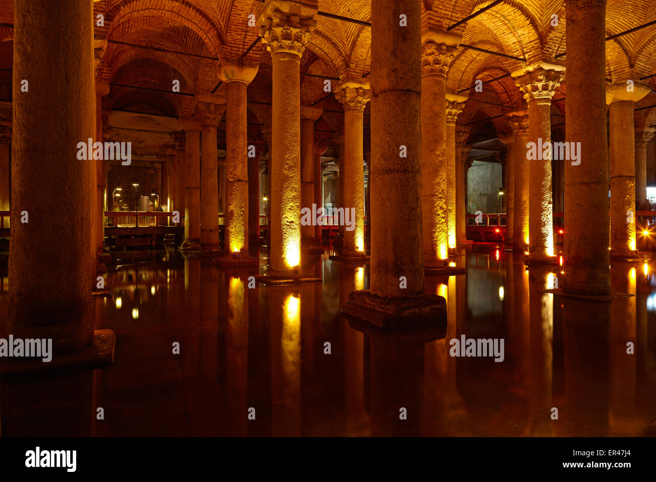 ISTANBUL, TURQUIE - le 16 juillet 2014 : - la Citerne Basilique Yerebatan Saray à Istanbul, Turquie. Yerebatan Saray est l'un des tou préférés Banque D'Images