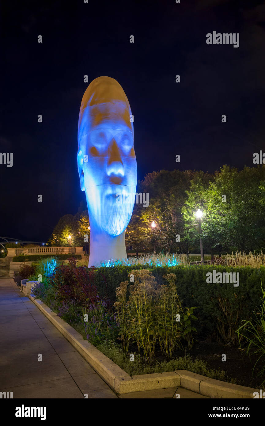 "Regarde dans mes rêves, la sculpture des Awilda, Chicago Millennium Park, États-Unis Banque D'Images