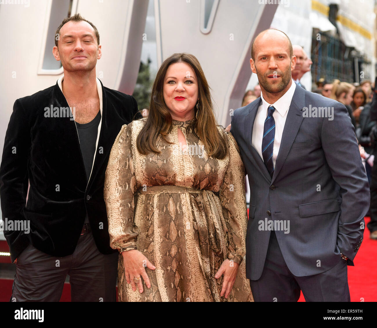 Melissa McCarthy, Jude Law et Jason Statham assiste à la première européenne de SPY le 27/05/2015 à l'odeon Leicester Square, Londres. . Photo par Julie Edwards Banque D'Images