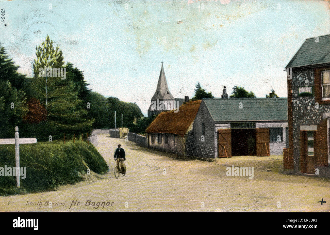 Street & Church, South Bersted, Sussex Banque D'Images