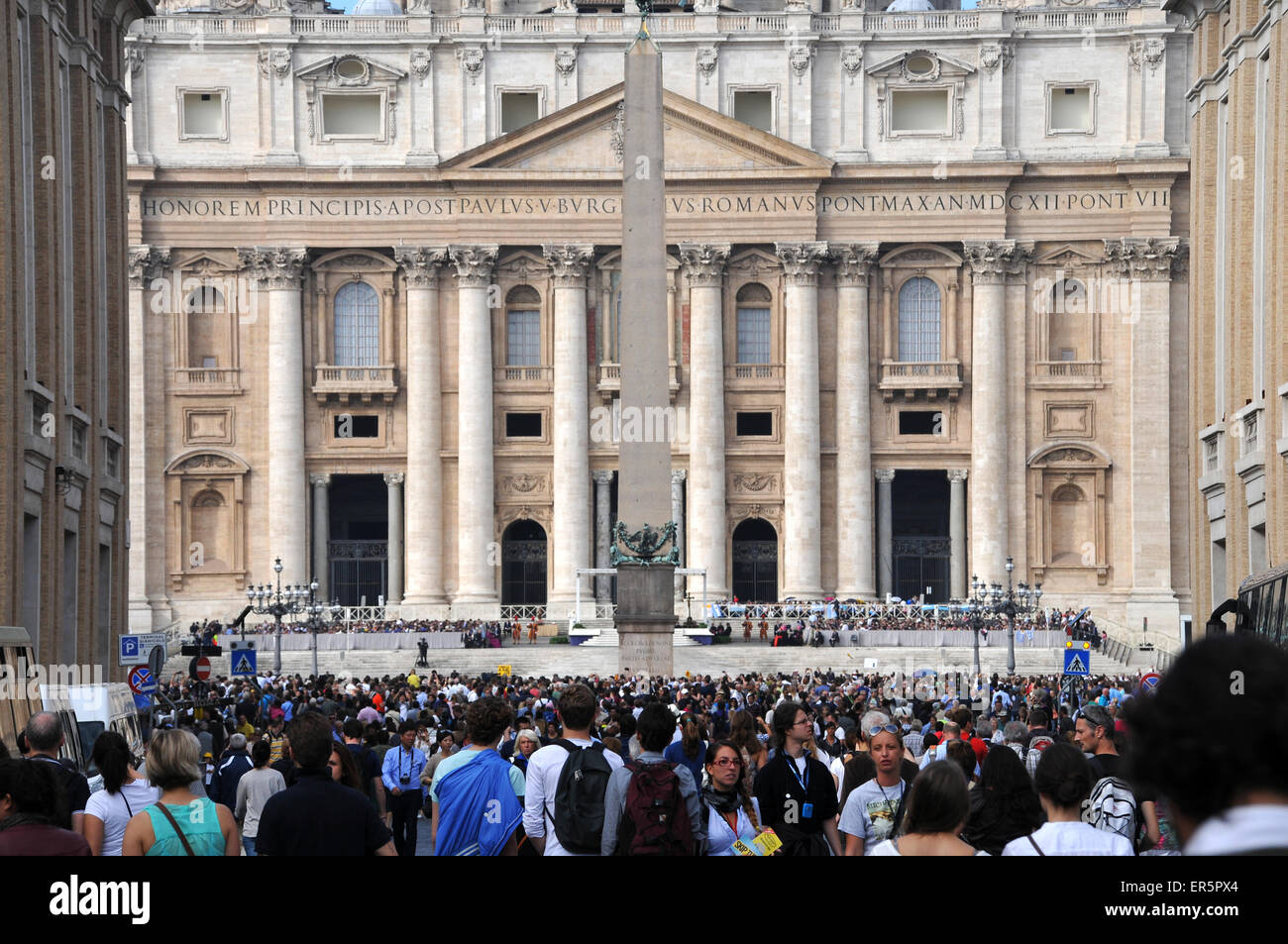 Le pape François lors d'une audience papale en face de la Basilique Saint Pierre, Rome, Italie Banque D'Images