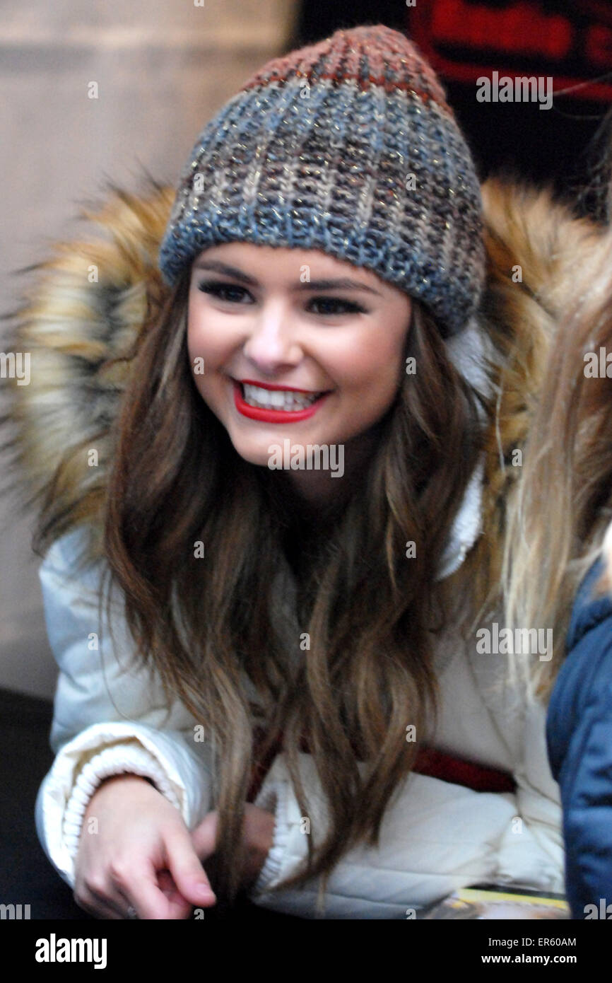 BMO Harris Bank le Magnificent Mile Lights Festival 2014 avec Nico et Vinz ; Heffron dur ; et Jacquie Lee à Chicago Michigan Avenue Pioneer Cour le 22 novembre 2014 mettant en vedette : Jacquie Lee Où : Chicago, Illinois, United States Quand : 22 novembre 2014 Crédit : C.M. Wiggins/WENN.com Banque D'Images