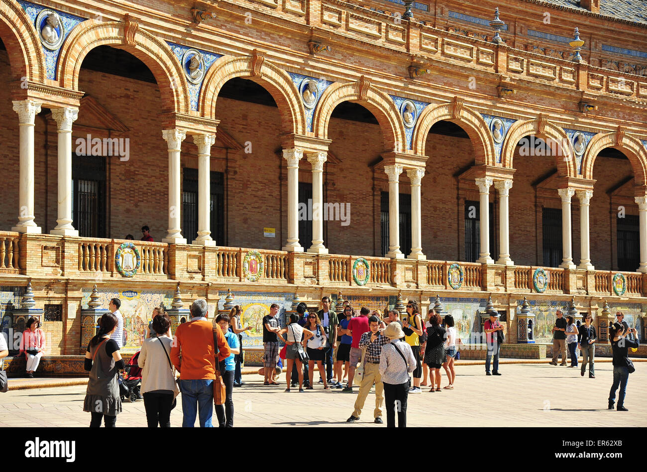 Place d'Espagne, la Plaza de España, la construction de l'Exposition Ibéro-américaine de 1929, Séville, Andalousie, Espagne Banque D'Images