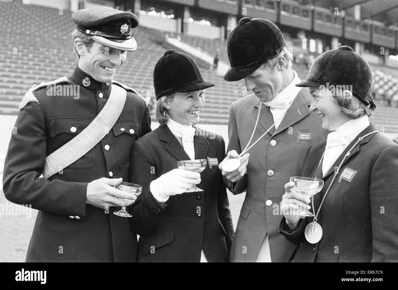 Concours complet d'équitation à la Munch Jeux Olympiques, vendredi 1er septembre 1972. Richard Meade, en remportant la médaille d'or individuelle aux Jeux Olympiques de l'adepte, également sur la photo, le capitaine Mark Phillips. Banque D'Images
