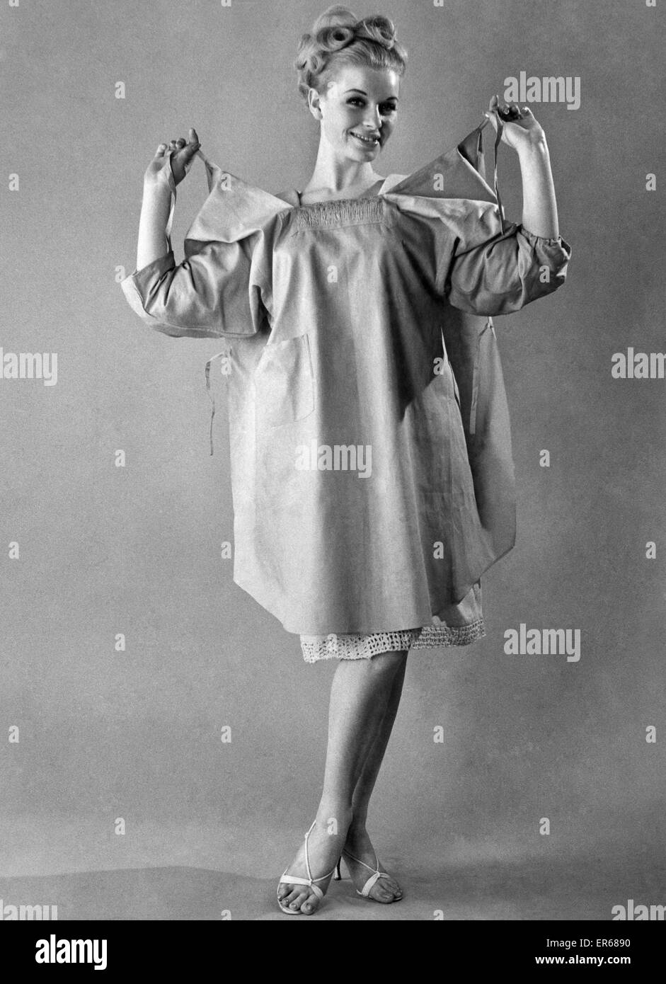 Le réveil de la mode. Juin 1965 P006624 Banque D'Images