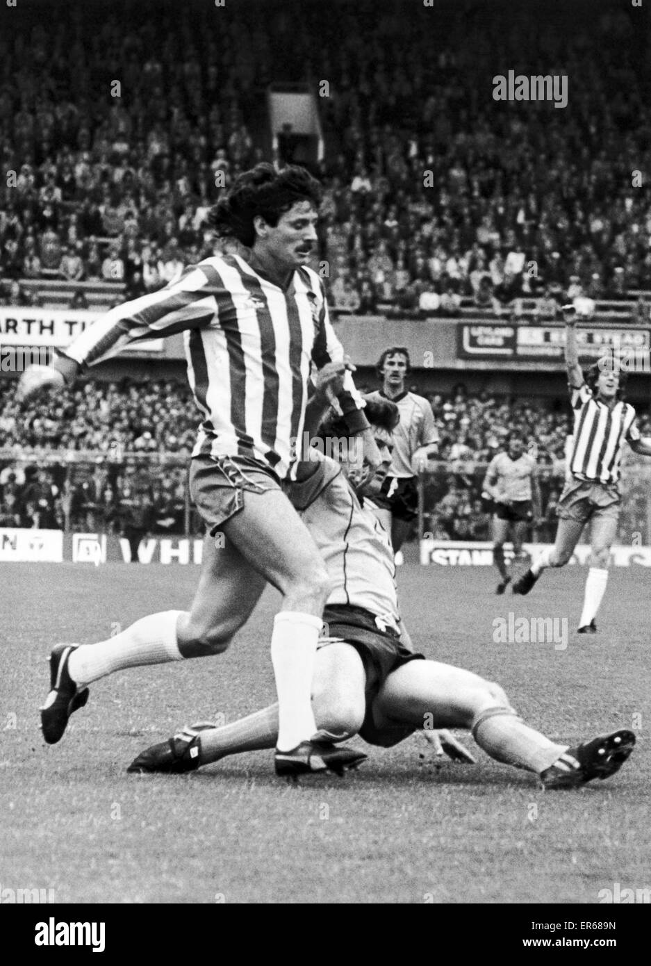 Division de la Ligue anglaise deux match à Hillsborough. Sheffield Mercredi 1 v Derby County 1. Terry Curran en action pour le mercredi. 19 septembre 1981. Banque D'Images