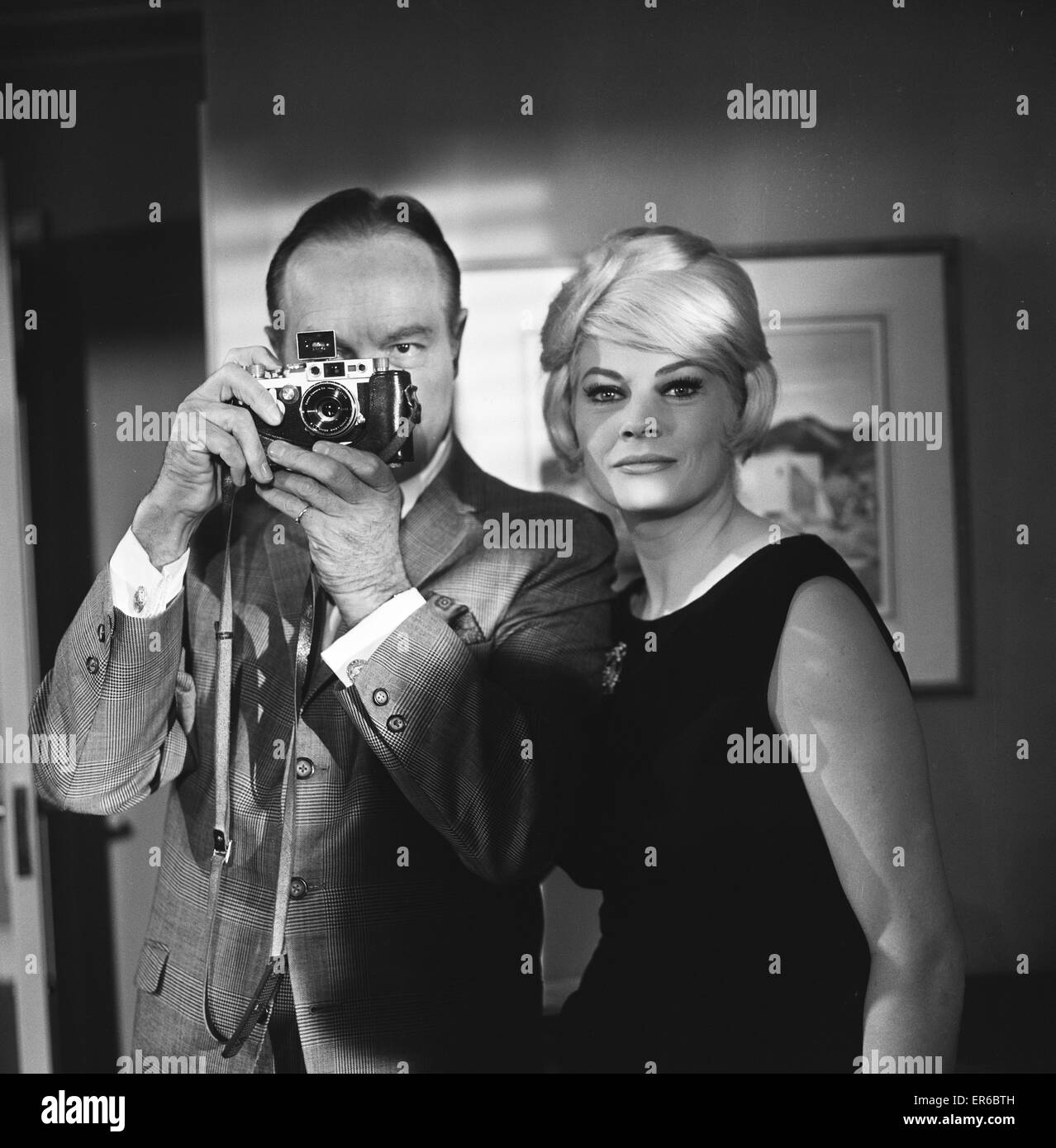 Anita Ekberg dans le film première de 'DR NO' 7 Octobre 1962. Banque D'Images