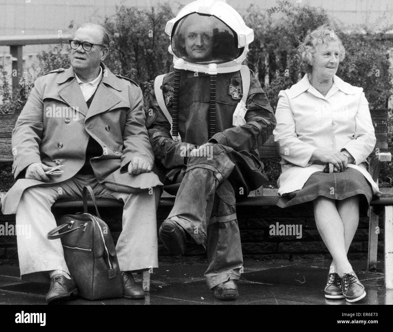 Chris Phipps, Radio WM Disc Jockey, 11 août 1982. Avec couleur de l'Outreterre, film qui sera mis aux enchères au profit de l'Birmingham Royal Institute for the Blind's appel spécial pour la reine Alexandra College. Banque D'Images